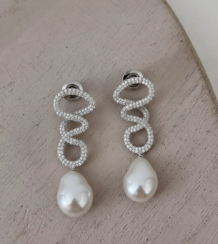 Pearl Drop Earrings